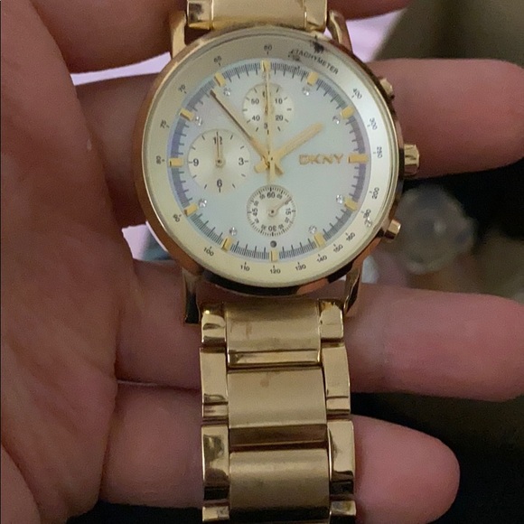 Watch - Picture 3 of 3